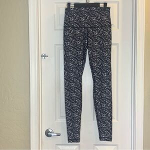 Lululemon Wunder Under Pant (Hi-Rise) Splatter White Black Women's Size 6